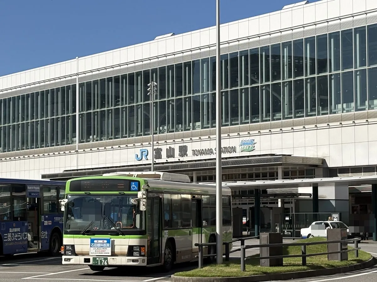 富山駅